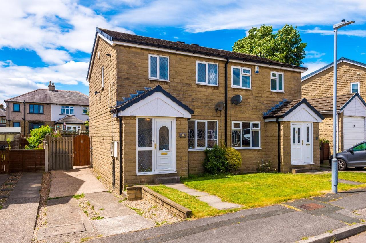 Family Friendly 3-Bed Home With Free Parking On Site Huddersfield Luaran gambar