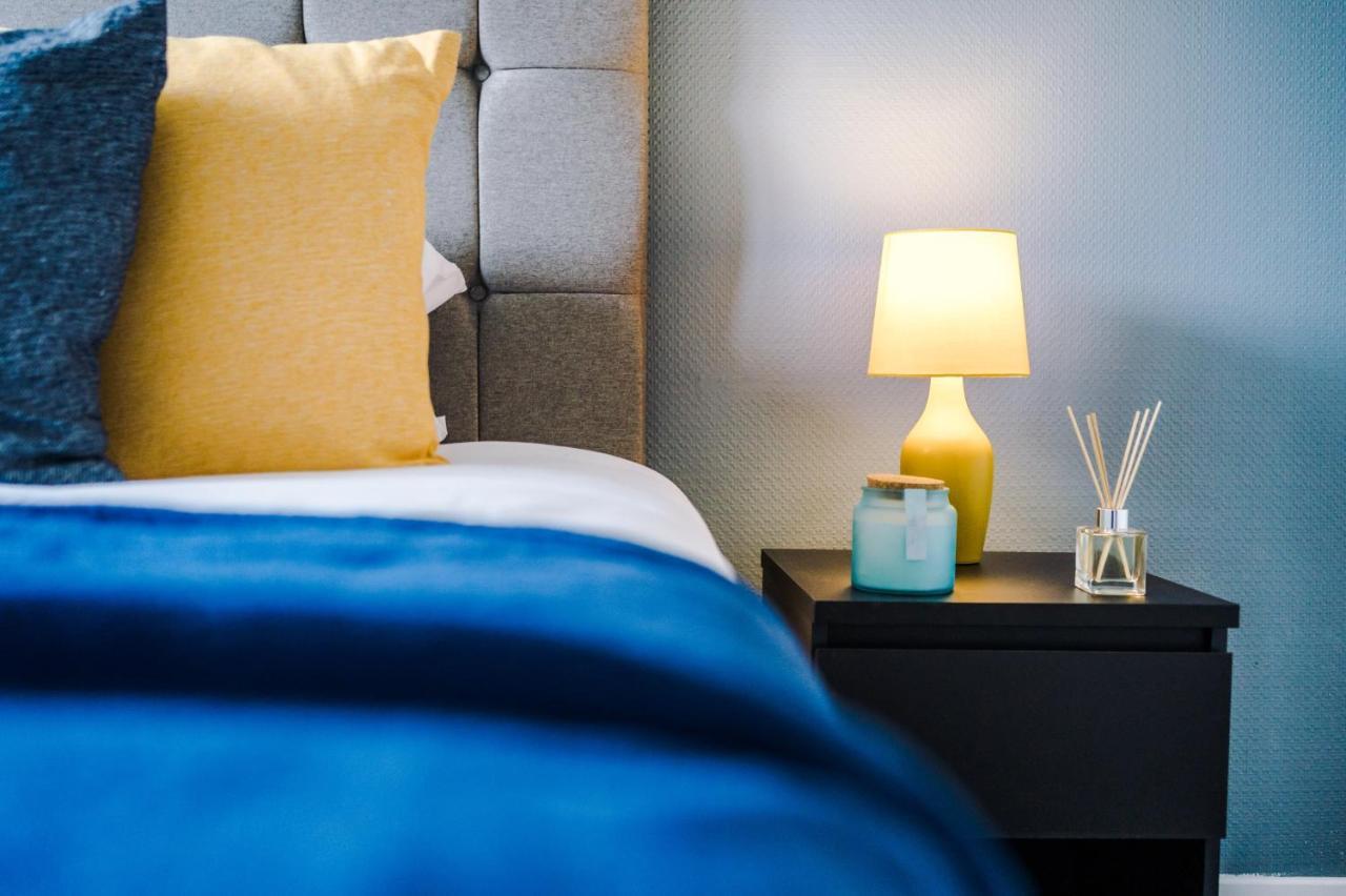 Family Friendly 3-Bed Home With Free Parking On Site Huddersfield Luaran gambar