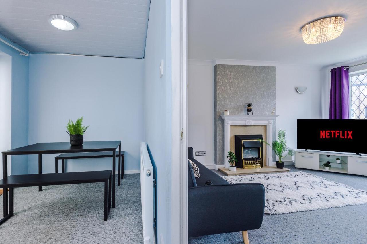 Family Friendly 3-Bed Home With Free Parking On Site Huddersfield Luaran gambar